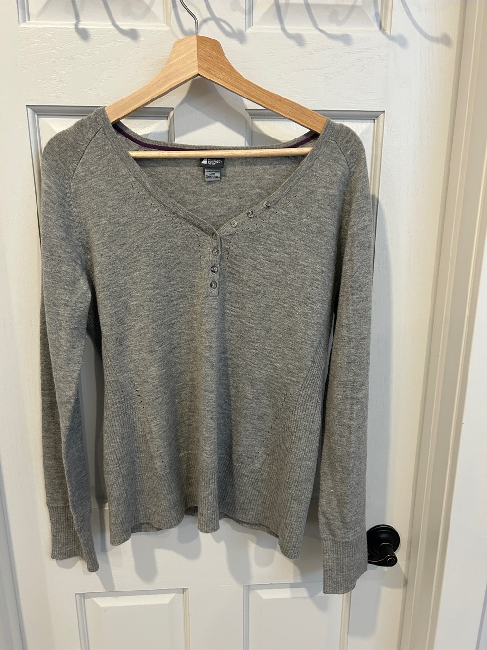 MEC Women's Gray Long-Sleeve V-Neck Merino Wool Sweater
